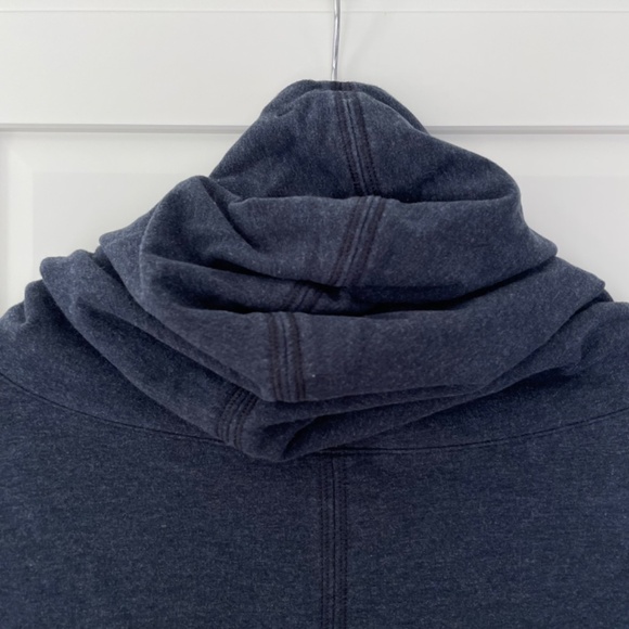 Lululemon Heathered Navy Blue Stress Less Hoodie Cowl Funnel Neck, Size 6 - Picture 13 of 16